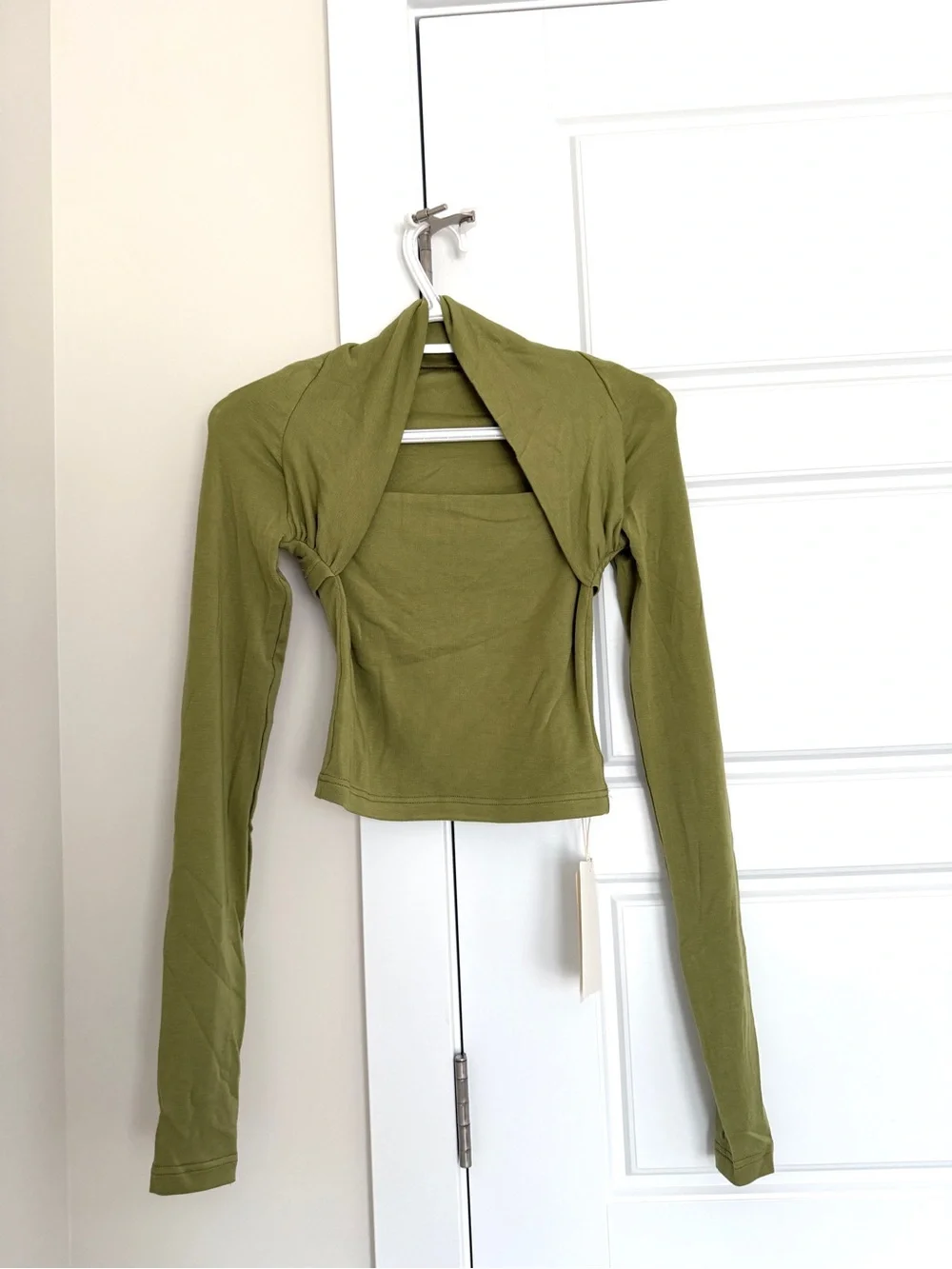 brand new Square-Neck Long Sleeve Top in 2 colours - Picture 2 of 13